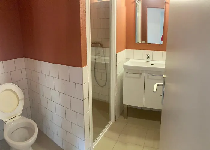 Salle Et Hebergements * Montendre